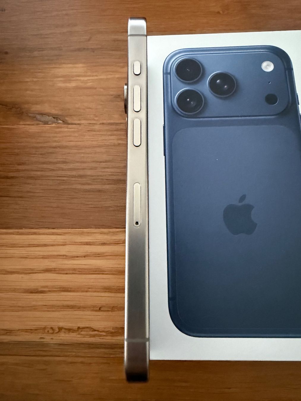 Apple Telefoni cellulari / Smartphones: Iphone 15 pro 128GB – Usato da Rorschacherberg venduto da Saani77 3