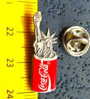 LIBERTY NY IN COCA-COLA DOSE SCHMUCK-PIN ENAMEL