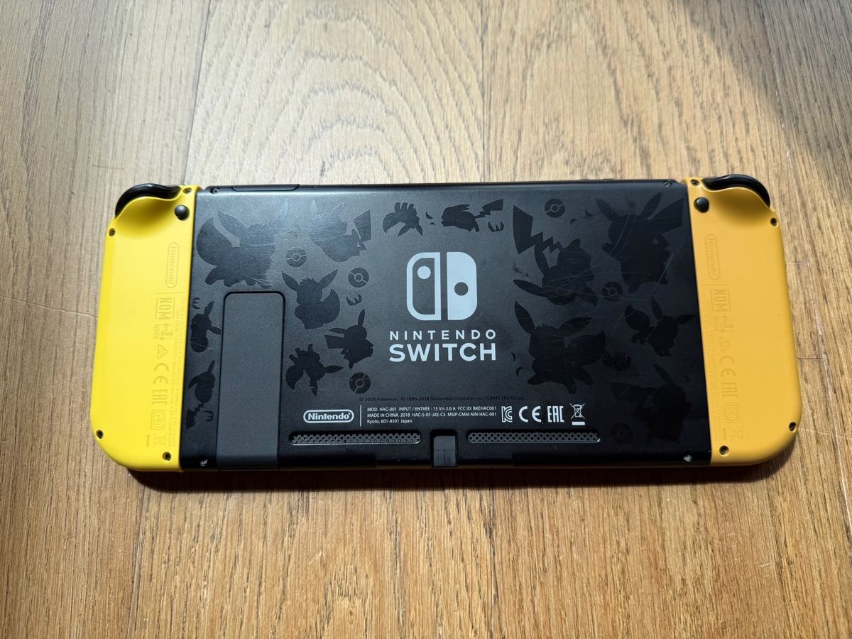 Nintendo Konsolen: Nintendo Switch Konsole / Pokémon Edition – Gebraucht aus Läufelfingen von Seraphim13 3