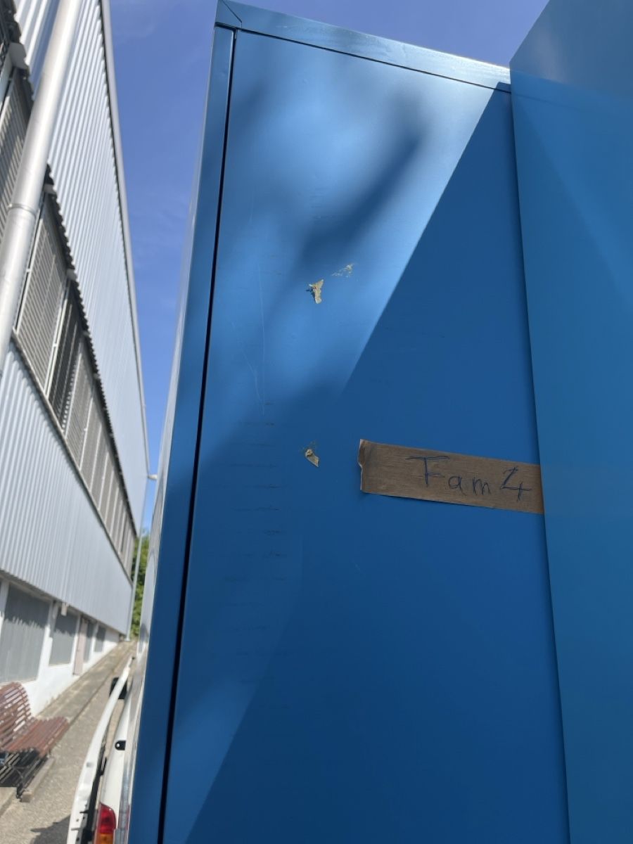 Armadi: Fami Metallschrank Nr 4 mit Schubladen  – Usato da Winterthur venduto da ReUse_Baumarkt 1