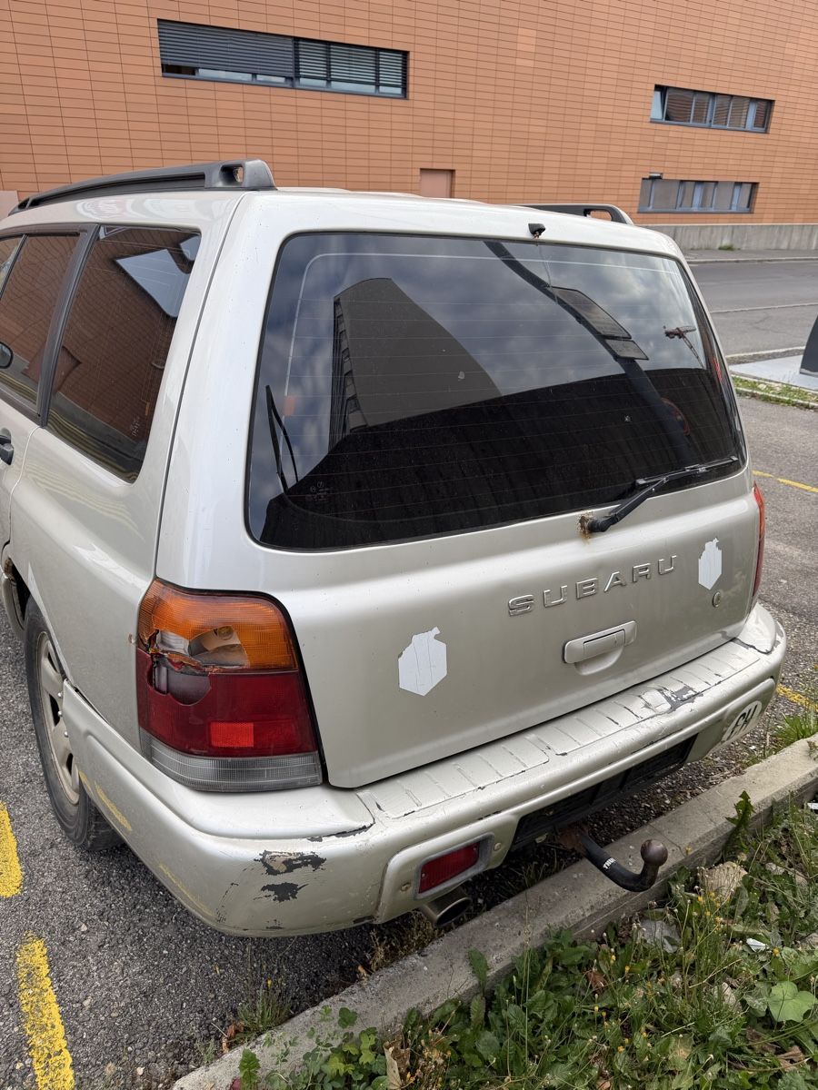Subaru Automobili: Subaru Forester 2. 0T 4WD – Usato da La Chaux-de-Fonds venduto da Transportchezmax 7