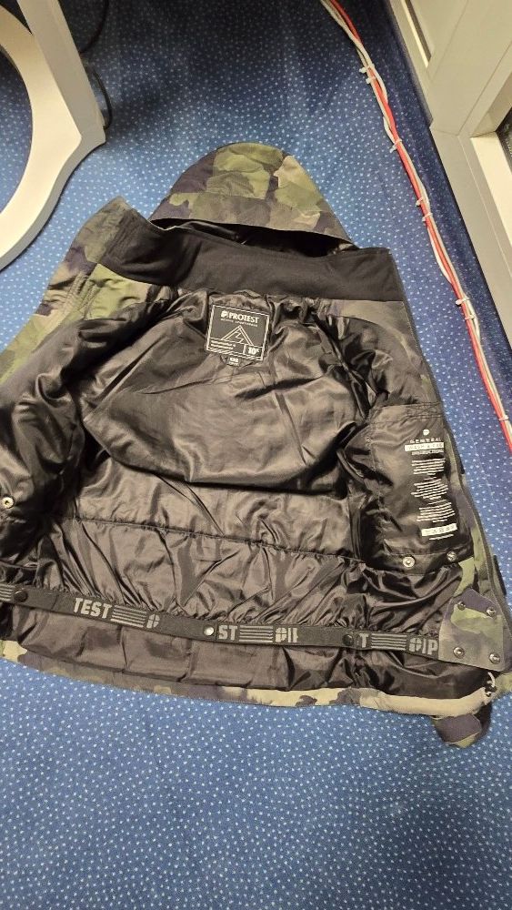 Protest Giacche: Ski/Sknowboardjacke Protest 152 – Usato da Meggen venduto da Mcgiver_1 2