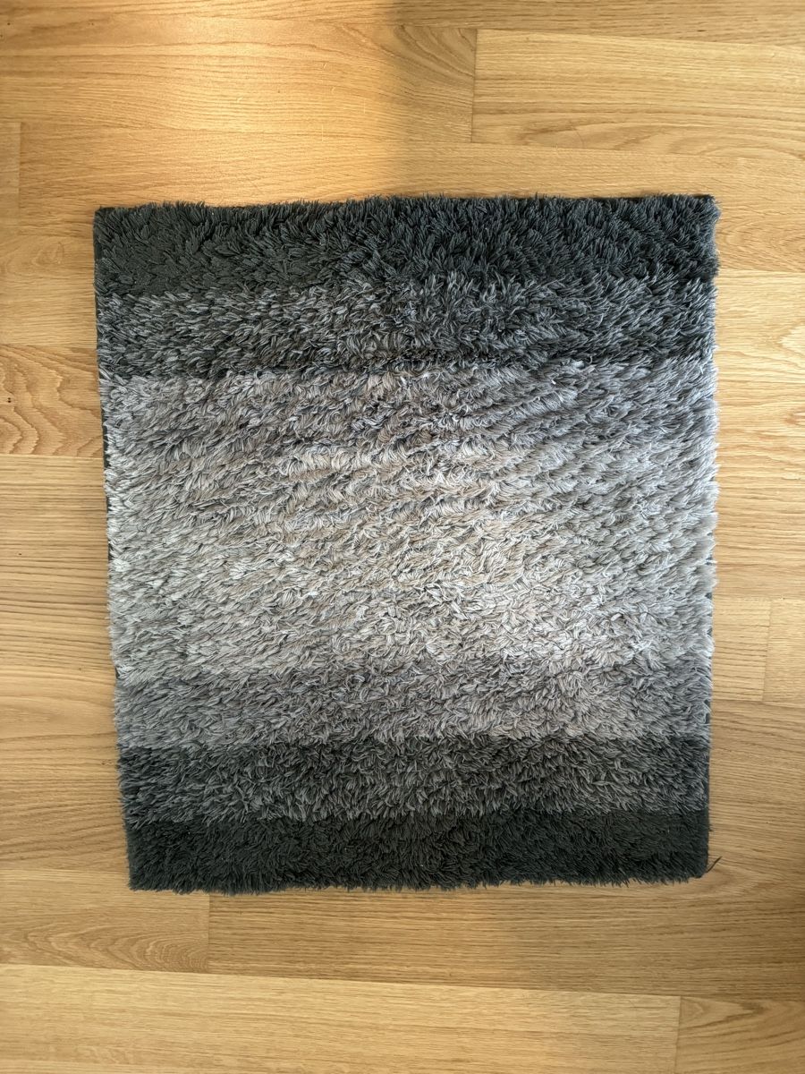 Tappeti: Duschvorleger grau – Usato da Köniz venduto da blacksofa