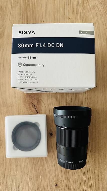 Sony Kamera: Pack Sony a6700 (Garantie) + 2 Objectifs + Accessoires – Gebraucht aus Neuchâtel von rom_qlr9 1