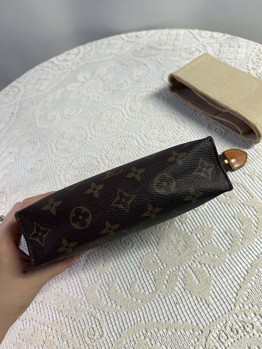 Louis Vuitton Borse: Louis Vuitton Toiletry Pouch 19 cm – Usato da Widnau venduto da Pukpan_99 7