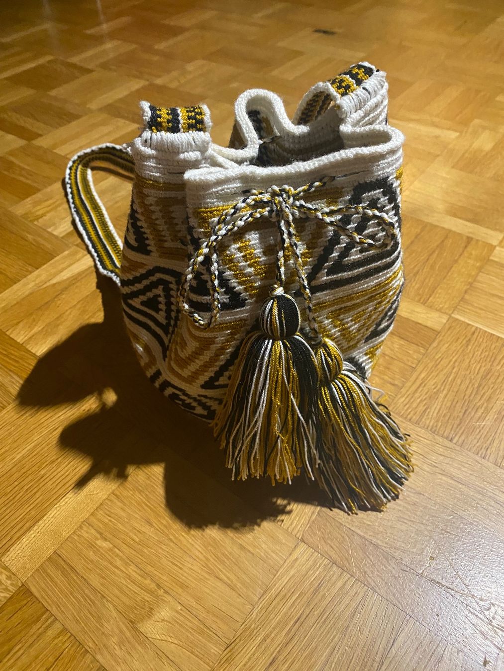 Borse da donna: Schultertasche Aztek design neu – Nuovo e nell'imballaggio originale da Zug venduto da estarthyme 2