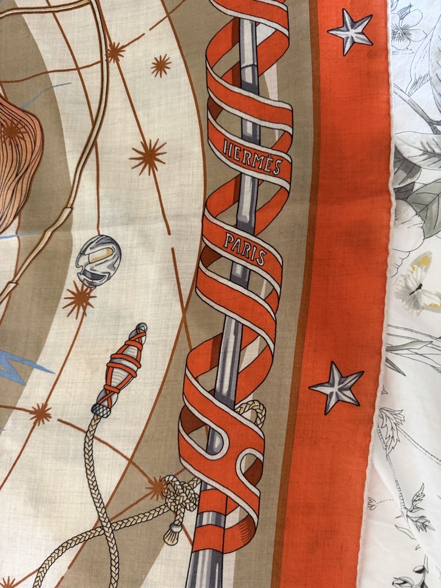 Hermès Foulard & Sciarpe: Foulard Hermes Stellar cashmire  – Nuovo (secondo la descrizione) da lausanne venduto da Boulet2001 1