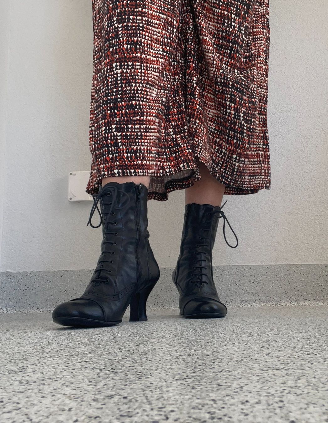 Scarpe da donna: Stiefeletten Marke Bronx – Usato da Bern venduto da .DolceVita. 2
