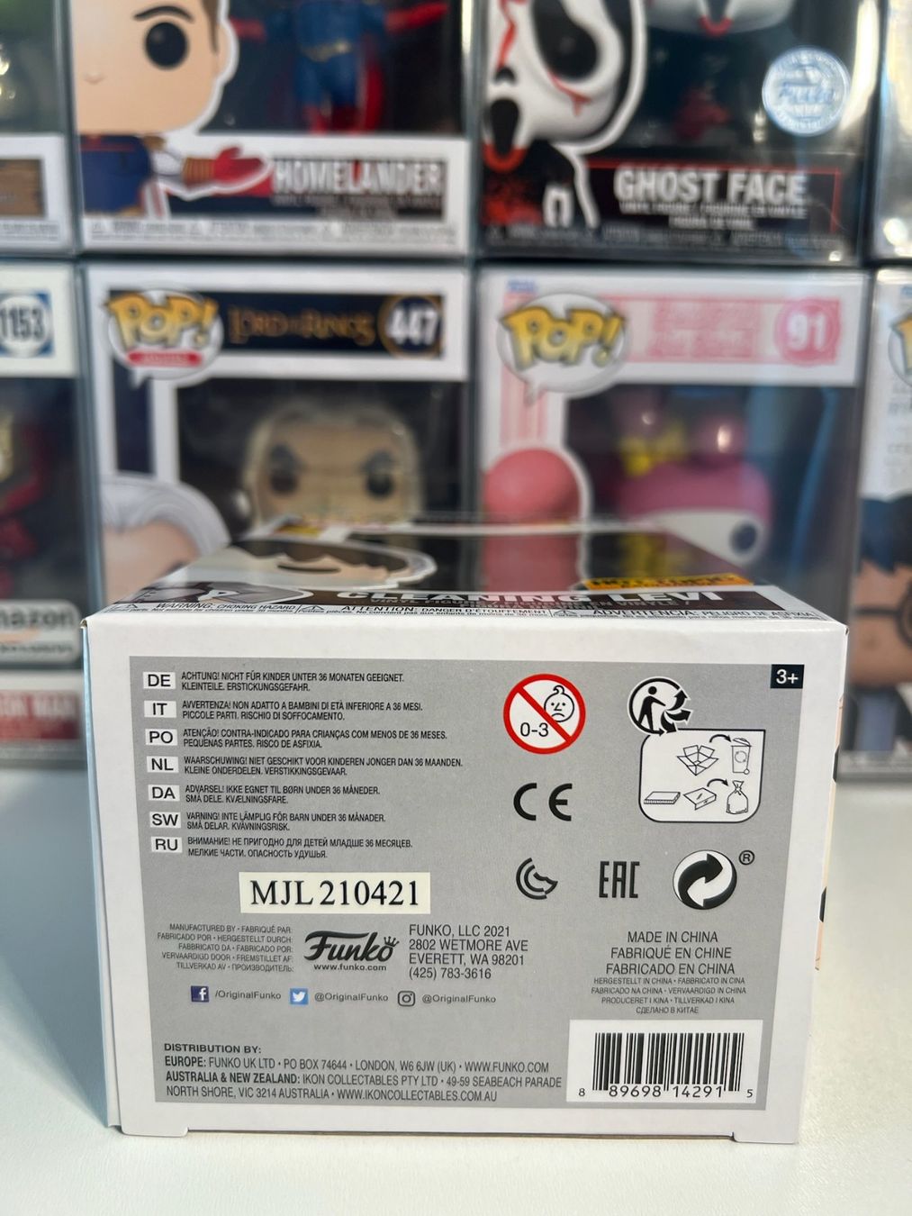 Funko Statuette: Funko POP! Animation Attack on Titan Cleaning Levi Limitée – Nuovo e nell'imballaggio originale da Le Mouret venduto da perfectbijou 5