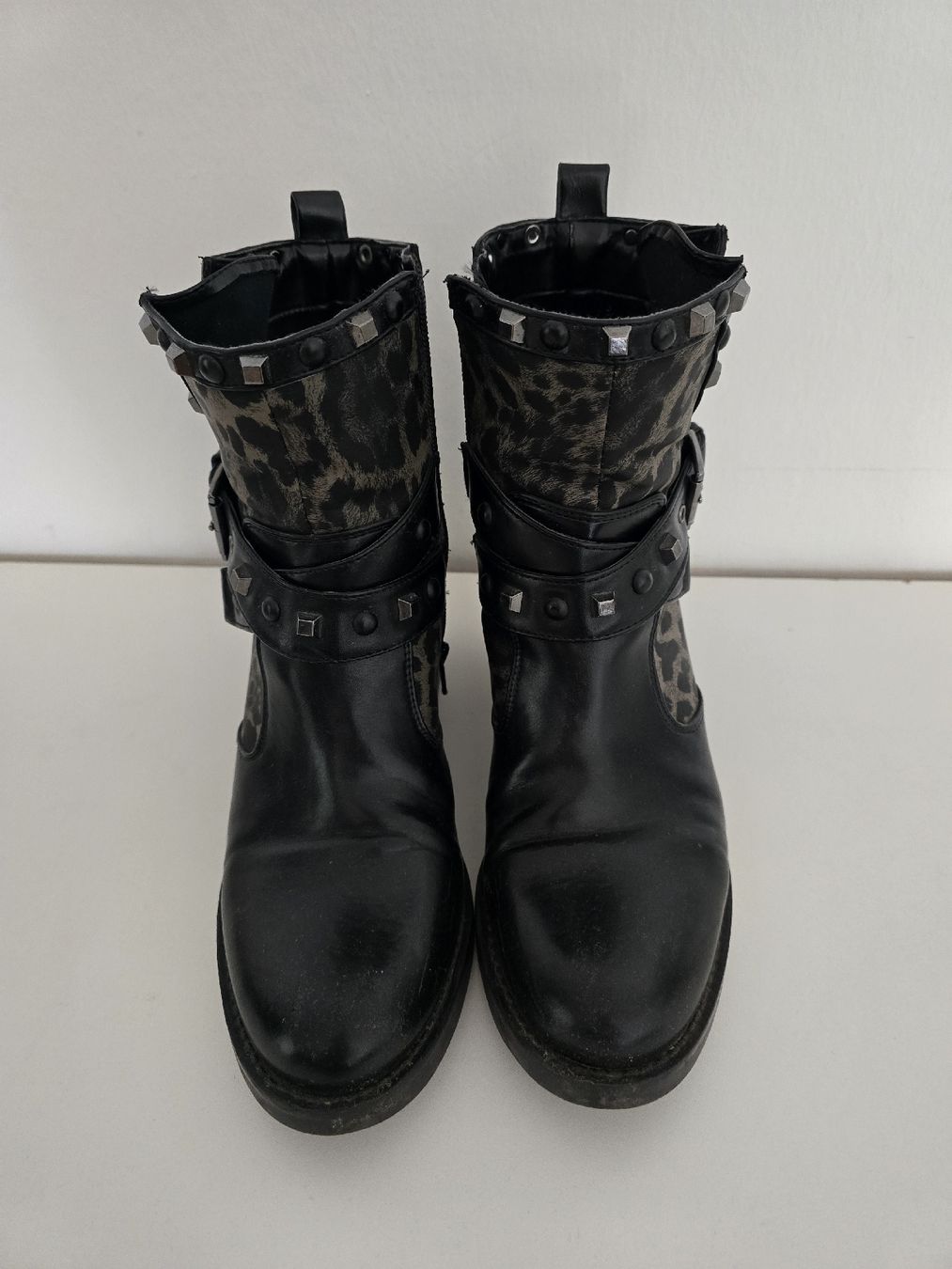Guess Damenschuhe: Guess Stiefeletten – Gebraucht aus Zürich von Luana.N 2