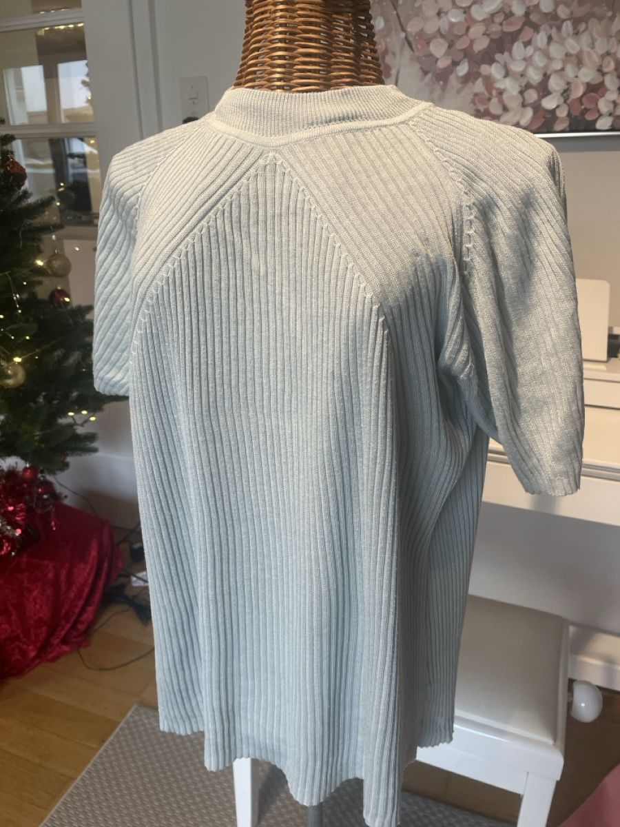 T-shirt: Strickshirt hellblau, Baumwolle, 40/42 – Usato da Solothurn venduto da Bobesch08 1