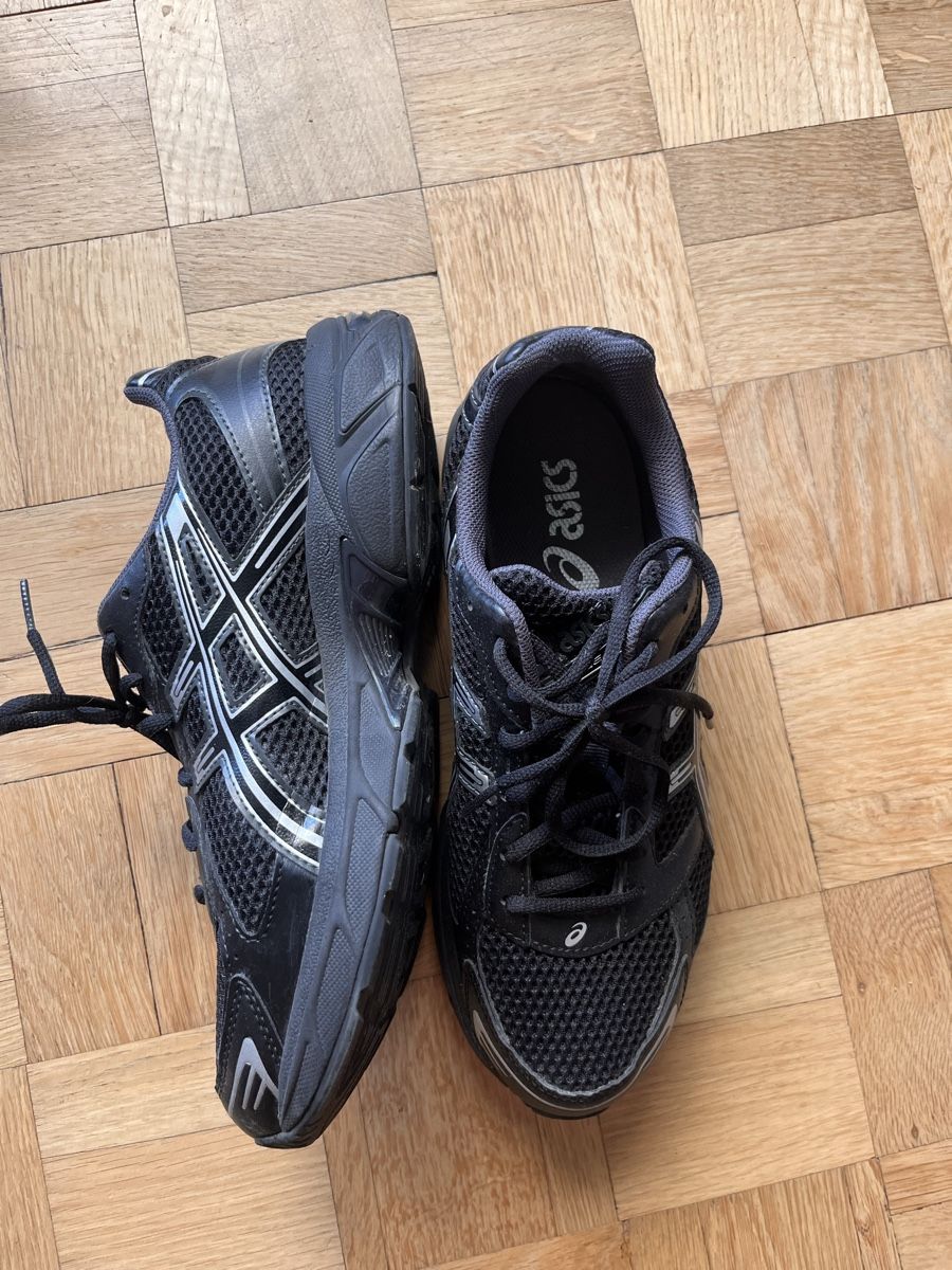 Asics Chaussures hommes: Asics Gel-1130 – D'occasion à Bern par ann1e 1