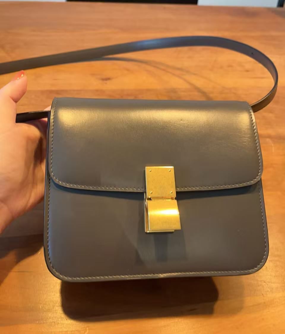 Celine Borse da donna: Elegante Céline Bag – Nuovo (secondo la descrizione) da Birmenstorf AG venduto da aon_2hr9