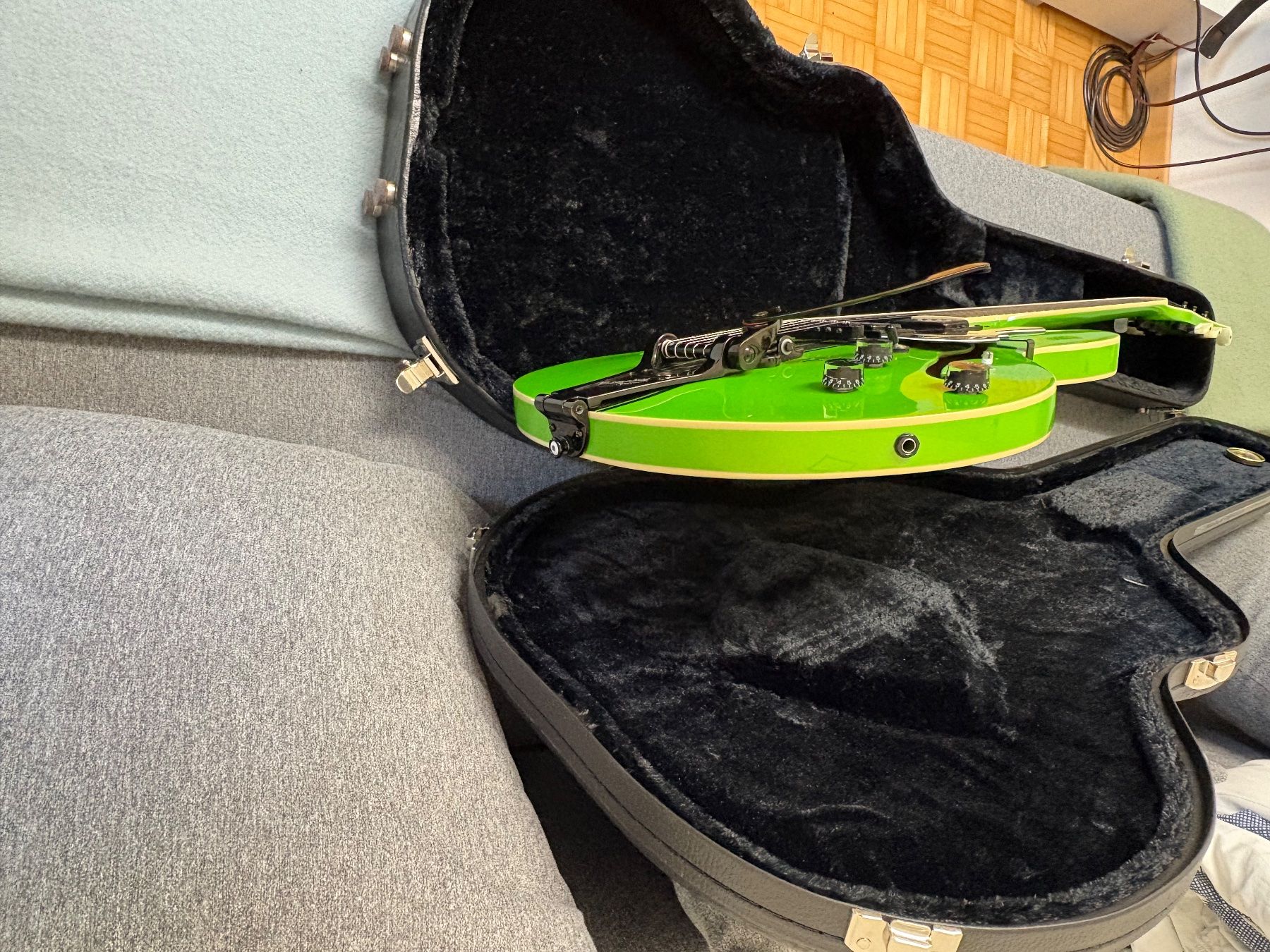 Höfner Strumenti musicali: Höfner Thinline E-Gitarre in grün – Usato da Schüpfheim venduto da hub_8sx6 3