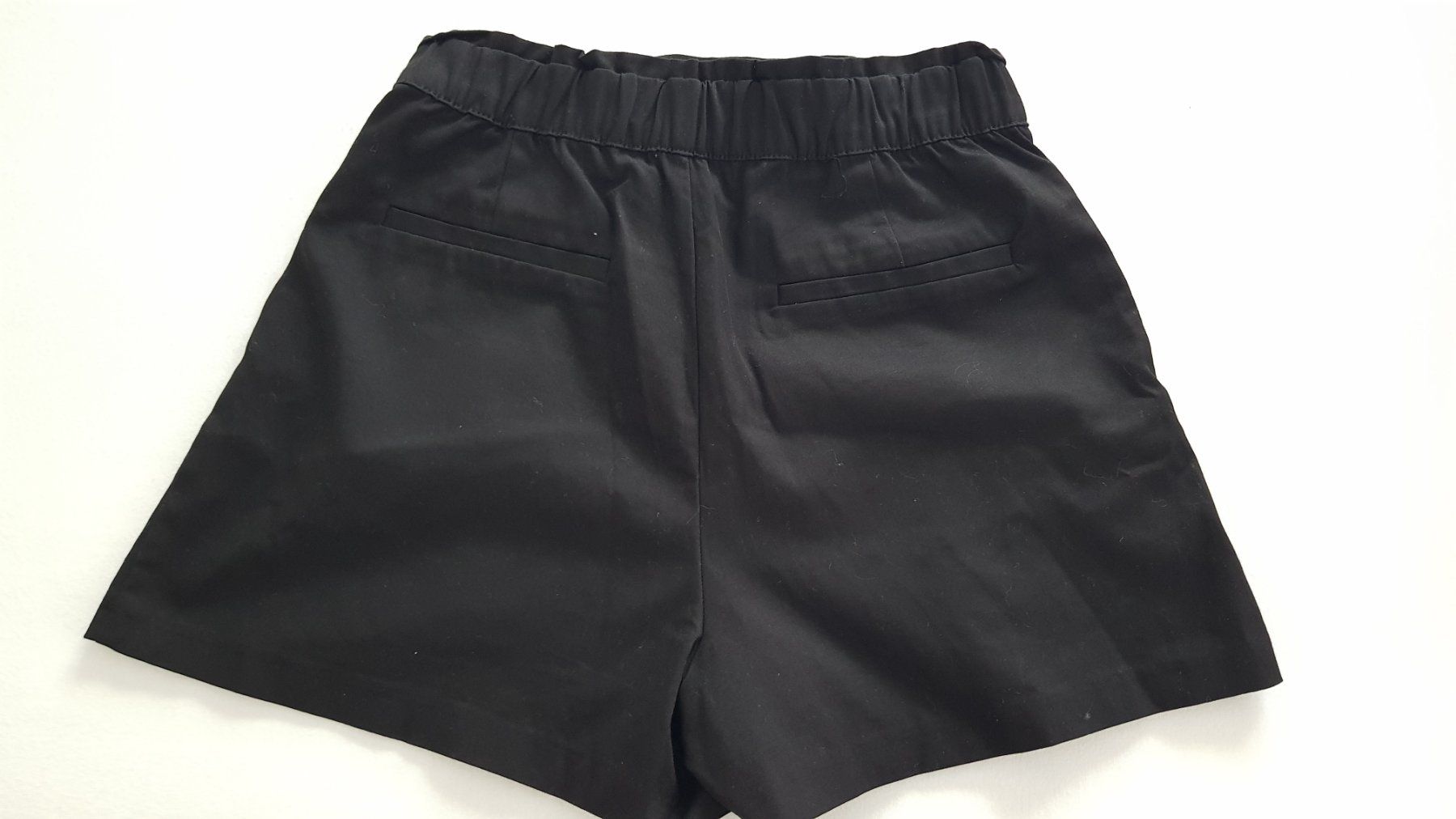 Zara Pantaloni: Sommer Shorts von Zara – Nuovo (secondo la descrizione) da Geuensee venduto da sonnenstunden 1