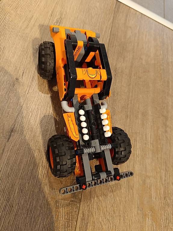 Kit di costruzioni: Lego Technic 42135 – Usato da Utzenstorf venduto da Jassy34xx 1
