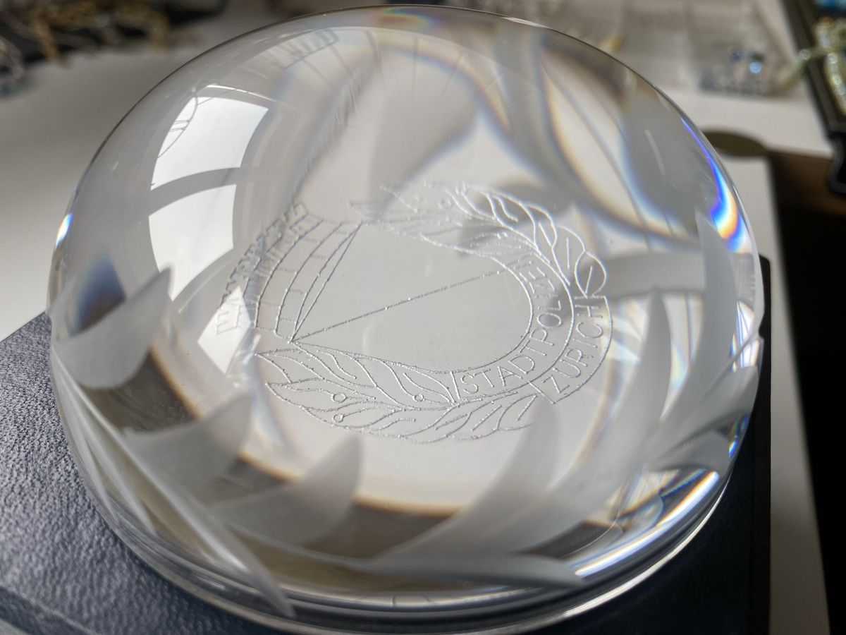 Bicchieri: Kristallhalbkugel Vergösserungsglas – Usato da Wiesendangen venduto da argon03 3