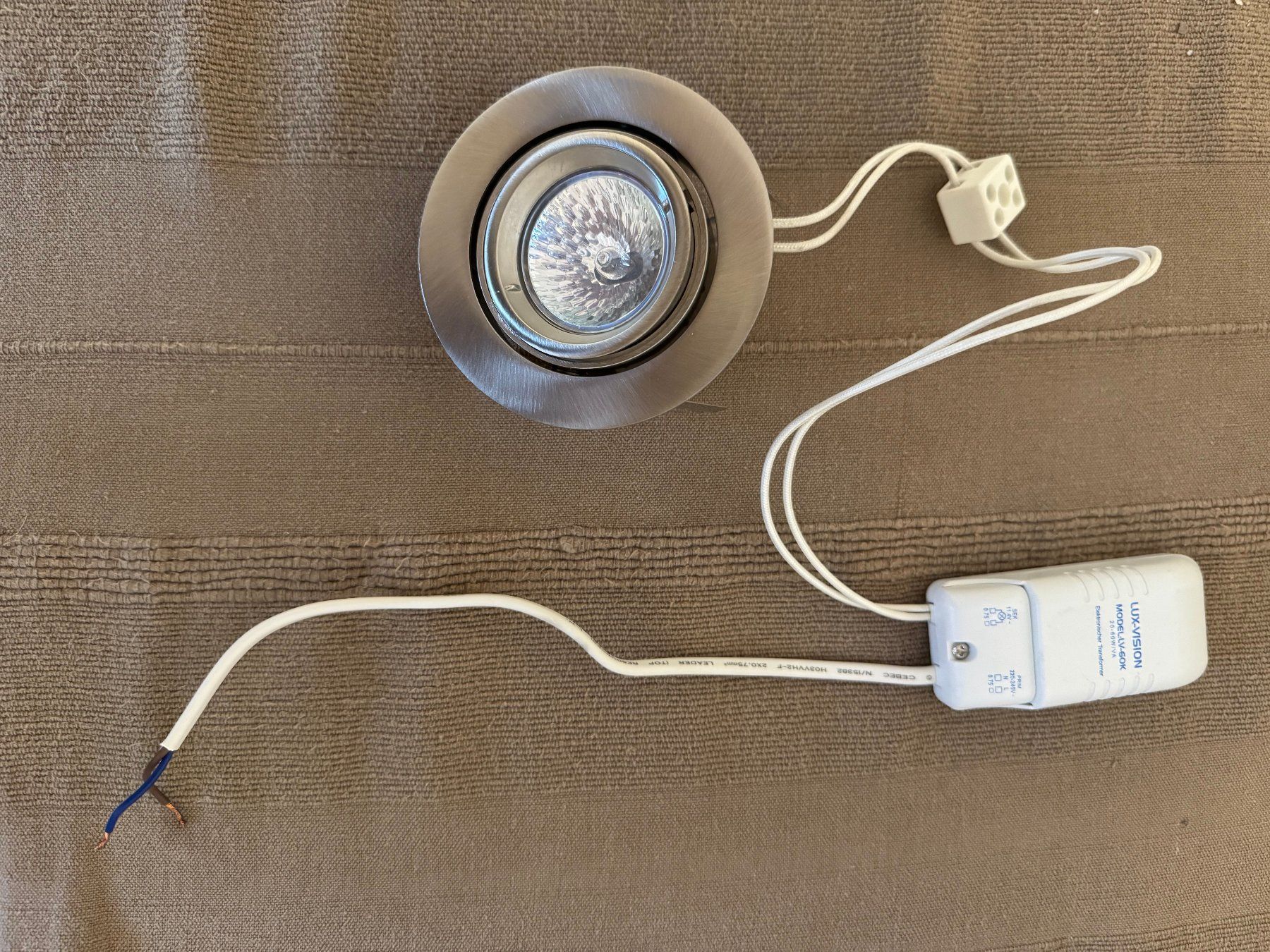 Lampadari & plafoniere: 8 Halogenspot inkl. Trafos – Usato da Bazenheid venduto da Mgunner 1