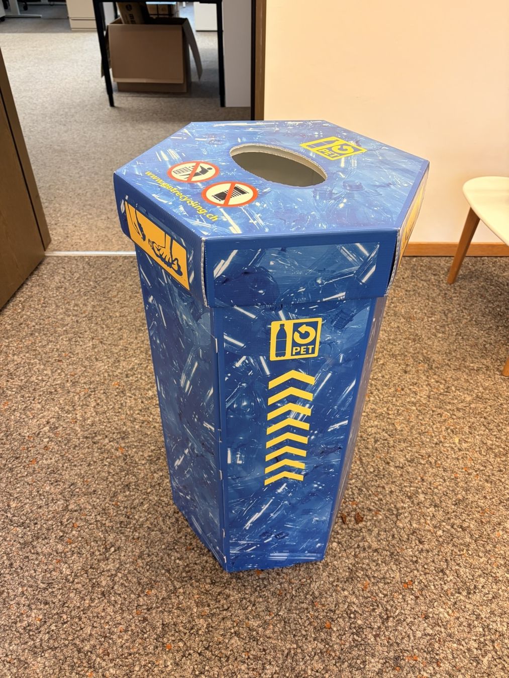 Contenitori & Simili: PET-Recycling-Behälter – Usato da Wetzikon ZH venduto da Kubes