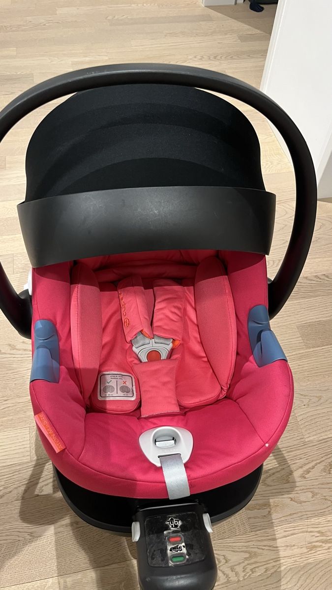 Cybex Seggiolini per auto: Cybex Aton M i-size mit Base – Usato da NEUENHOF venduto da gipas13 2