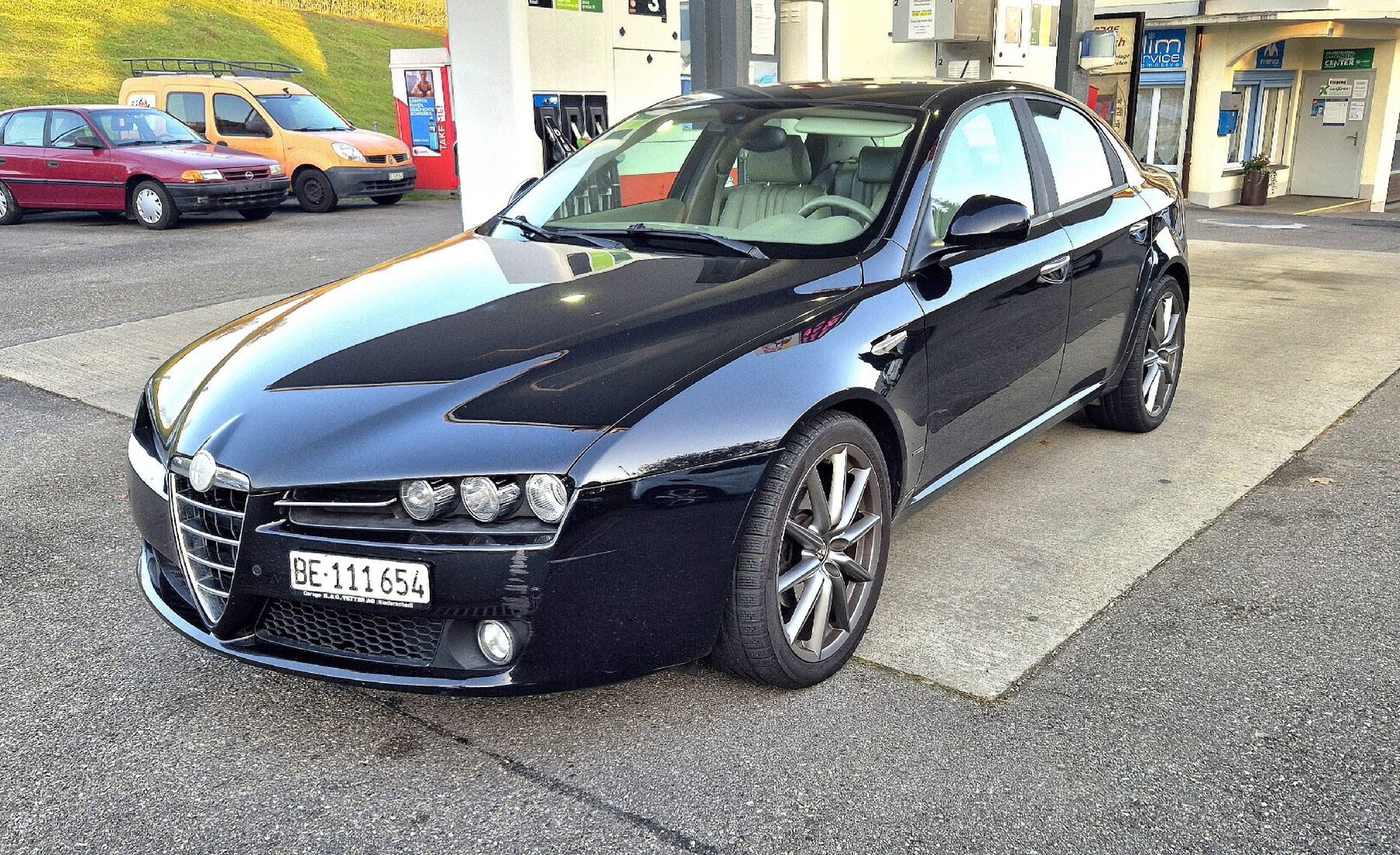 Alfa Romeo Automobili: Alfa Romeo 159 2.2 jts – Usato da Herrenschwanden venduto da bieritom 8