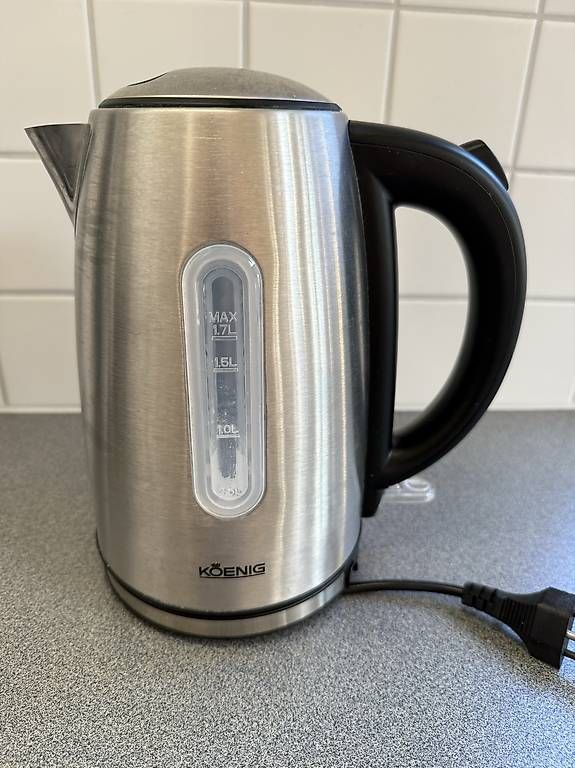 König Bouilloires électriques: Koenig Basic Line Wasserkocher 1,7 Liter – D'occasion à Küttigen par milena_k