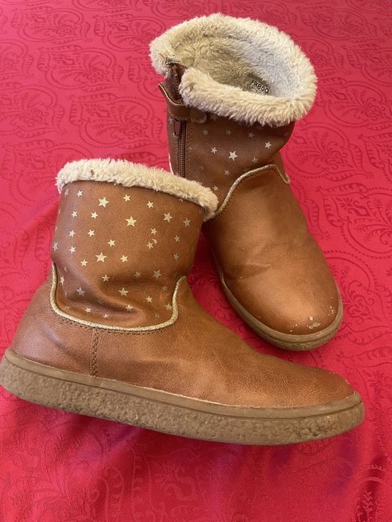 Schuhe für Mädchen: Mädchen Stiefel Friboo 32 Stiefeletten – Gebraucht aus Bergdietikon von antovale 1