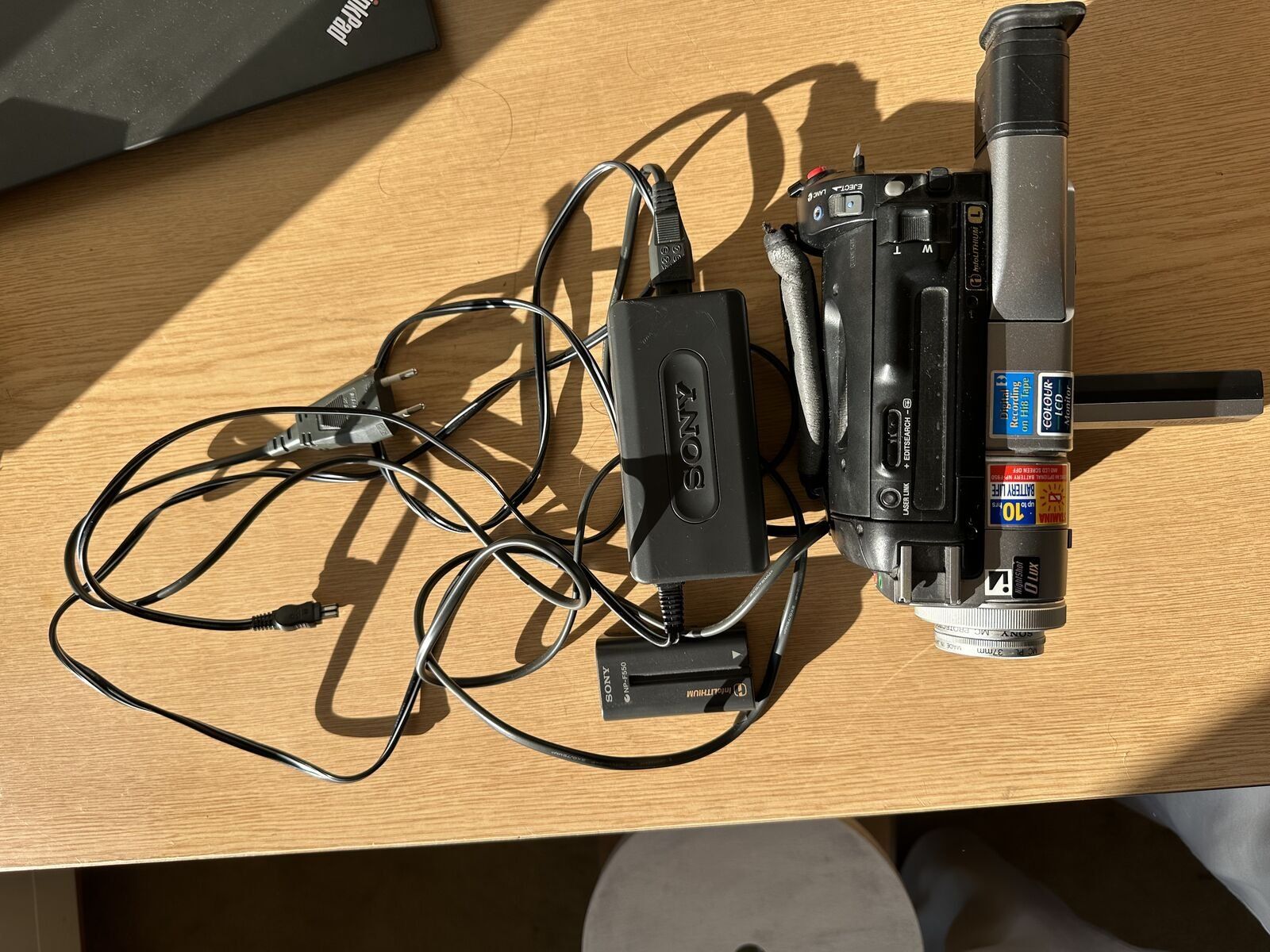 Sony Camcorder: Sony DCR-TRV110E Digital8 Camcorder – Gebraucht aus Zürich von akb_6c5b 3