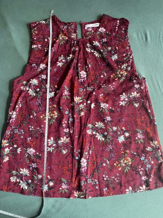Neues Top, ärmellose Bluse SFERA rot mit Blumenmuster Gr. XL