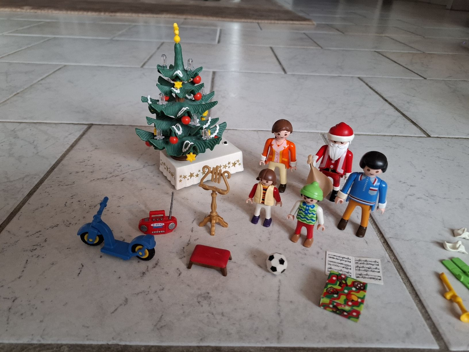 Playmobil Giocattoli: Playmobil Weihnachten 3931 – Usato da Rafz venduto da Isidorro1 2