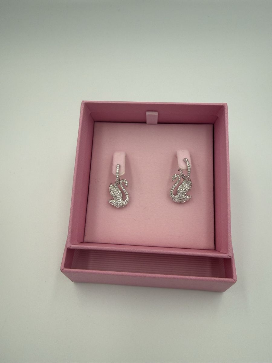 Swarovski Ohrringe & -stecker: Swarovski Ohrringe Schwan – Neu und originalverpackt aus Wiedlisbach von Sistershop 2