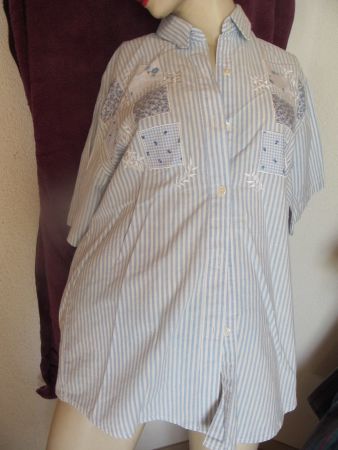 schöne Bluse Sommerbluse von Jenifer Gr. 40 (M)