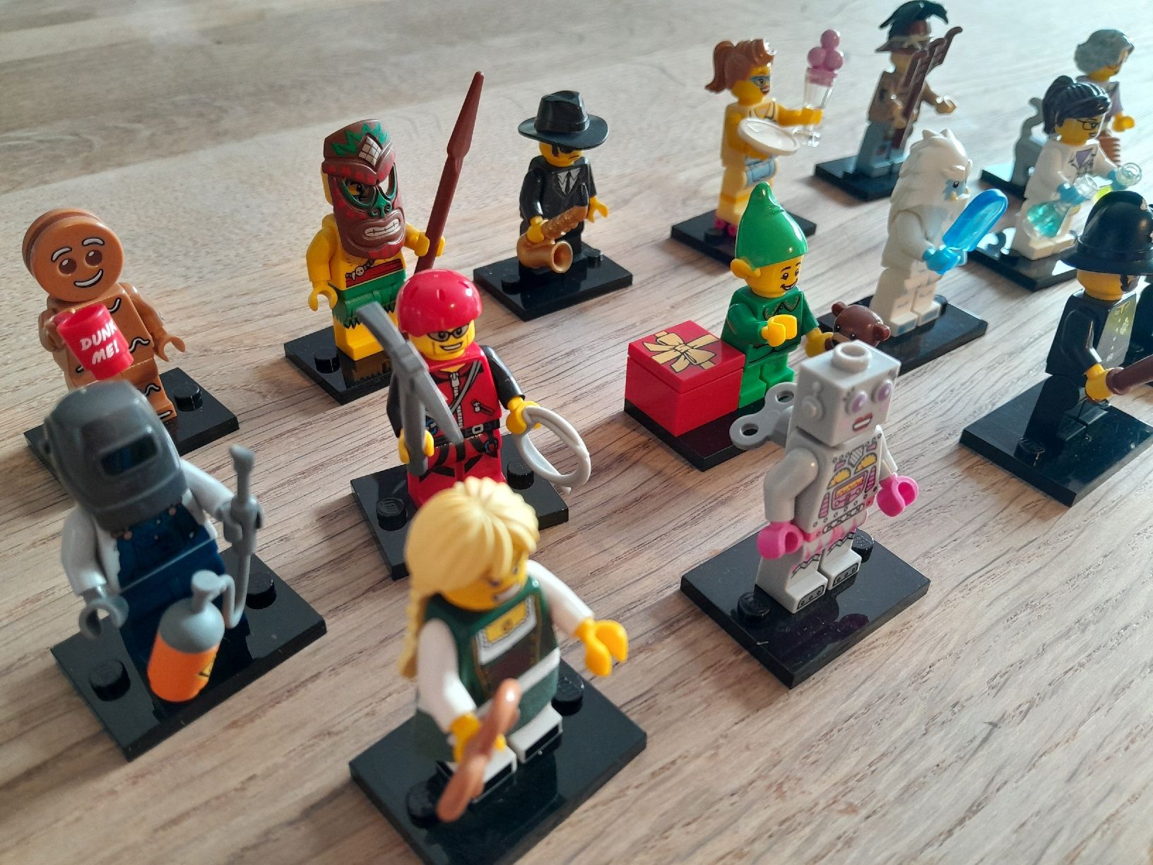 Lego Giocattoli: Lego minifigures série 11 – Usato da Bercher venduto da tonicee 2