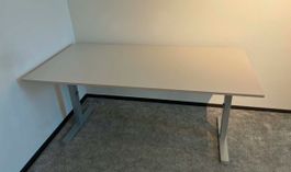 Zu verkaufen hochwertiger Bürotisch von Paul Morger Bürocent