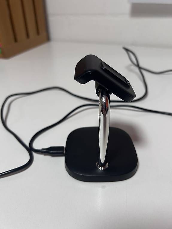 Accessori per Smartwatch: Ladestation Fitbit charge6 – Usato da Thörishaus venduto da wist