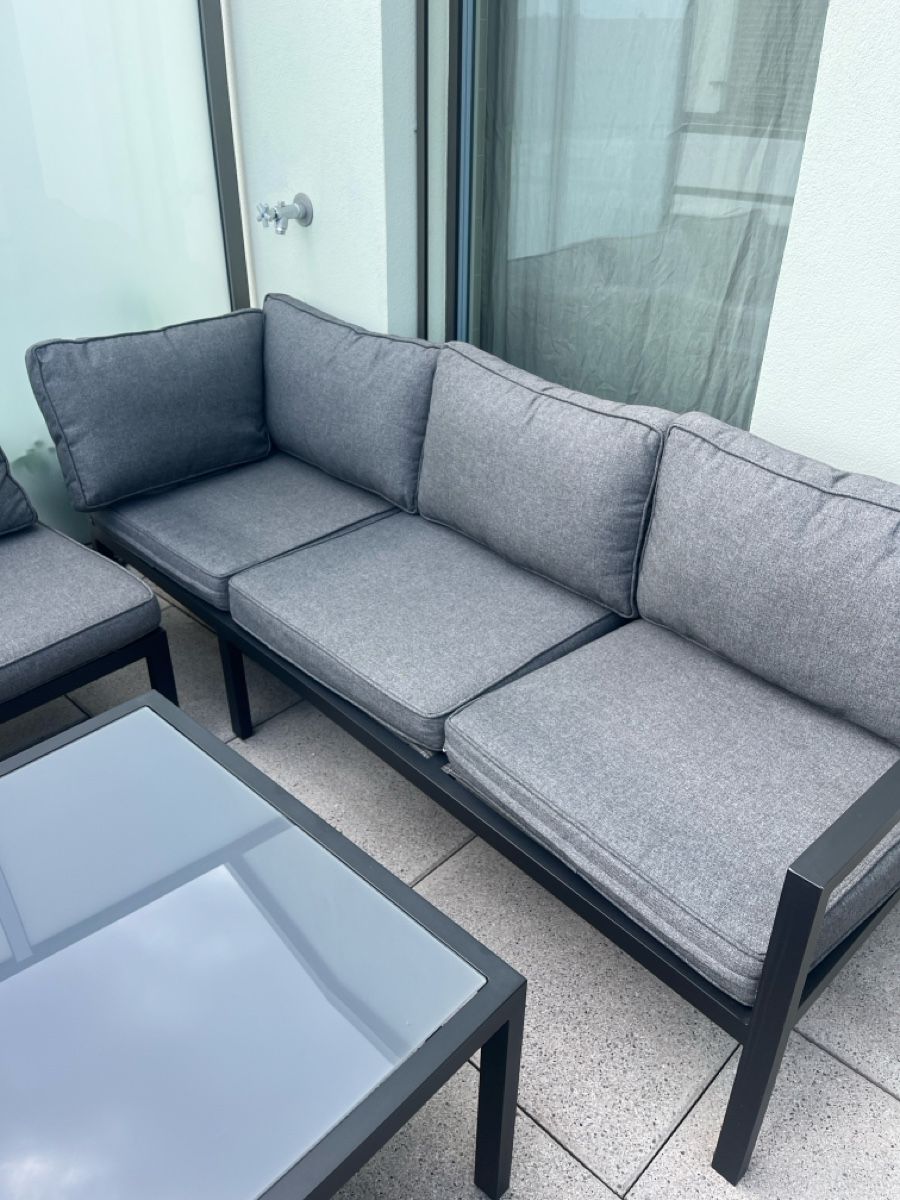 Sofas: Gartensofa/Lounge mit Tisch, guter Zustand – Gebraucht aus Zürich von SD-SB 3