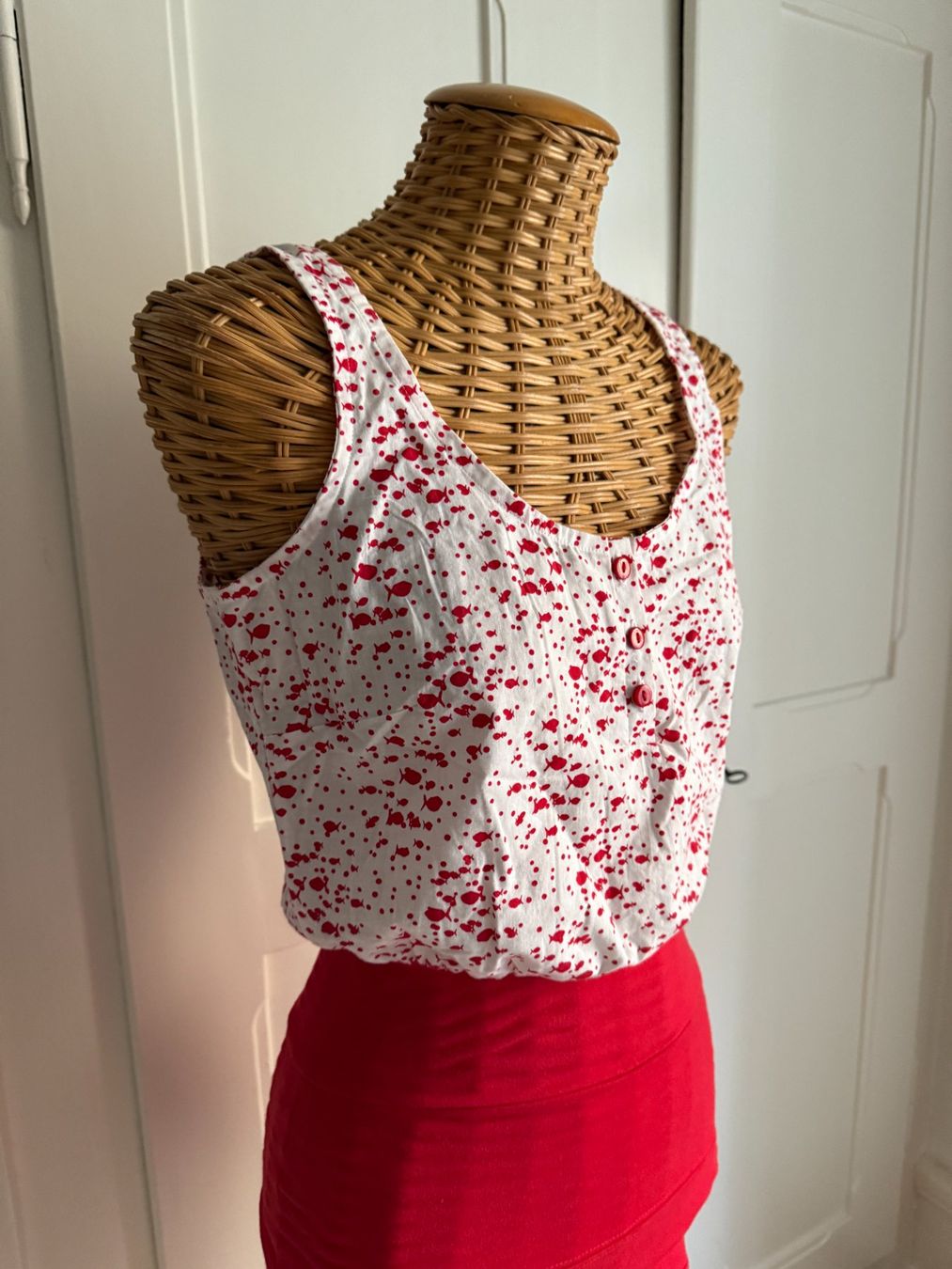 Robes: PINK LOOP - Kleid rot-weiss XS – D'occasion à Zürich par Diazaio 1