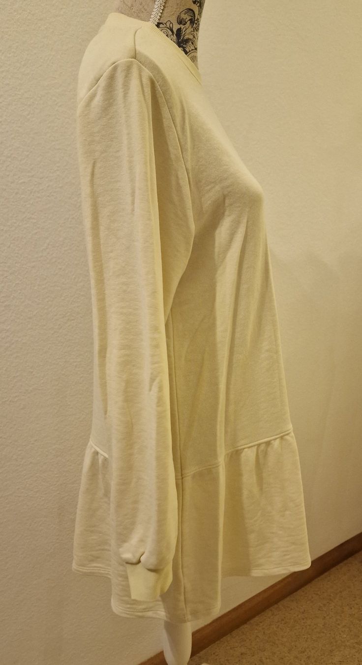 H&M Vestiti: H&M | Sweatkleid Hellgelb – Usato da Basel venduto da Lemonn 1