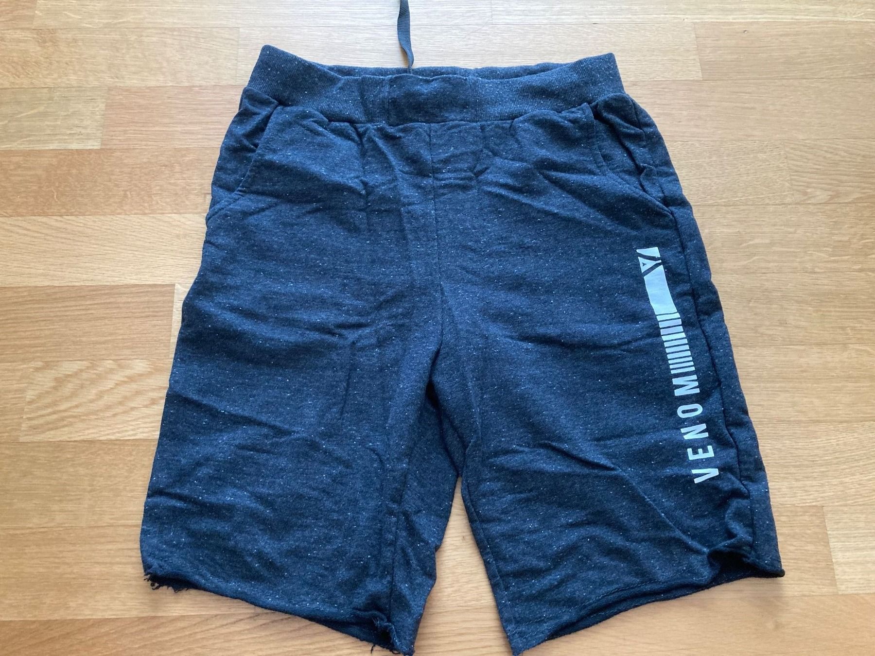 Hosen: (C-E) Venom Shorts s – Gebraucht aus Jonen von Sevenb