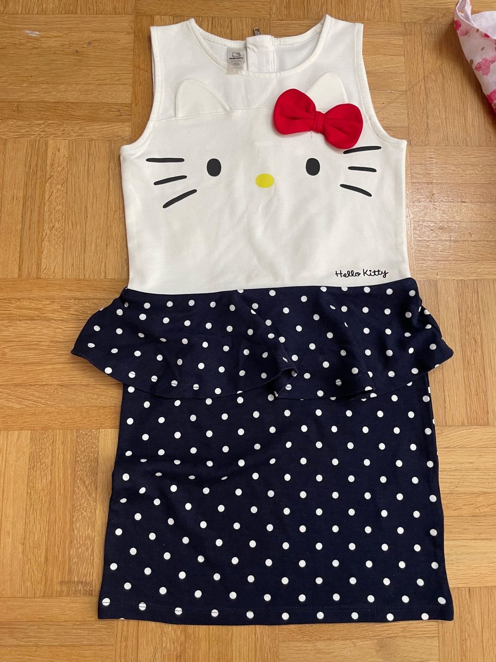 Lotti & Set di vestiti: 3 Kleider Gr 128/134 – Usato da Biel/Bienne venduto da philong 4