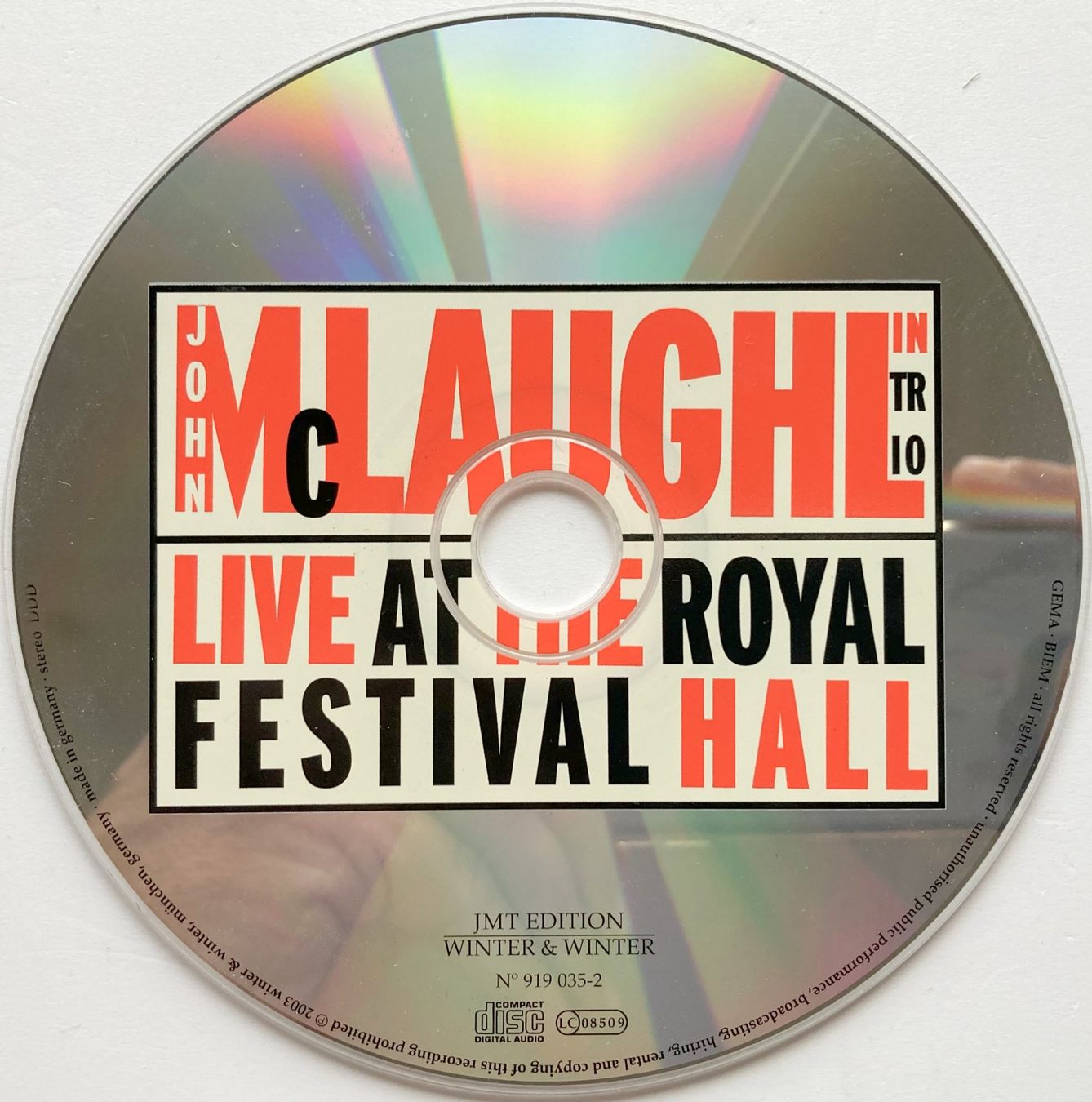 CDs: JOHN MCLAUGHLIN - LIVE AT THE ROYAL FESTIVAL HALL – Gebraucht aus Bottens von hotter-than-hell 2