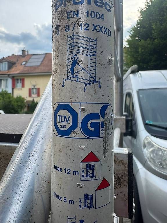 Ponteggi: Rollgerüst Klappgerüst  – Usato da Heimberg venduto da Burim38 4