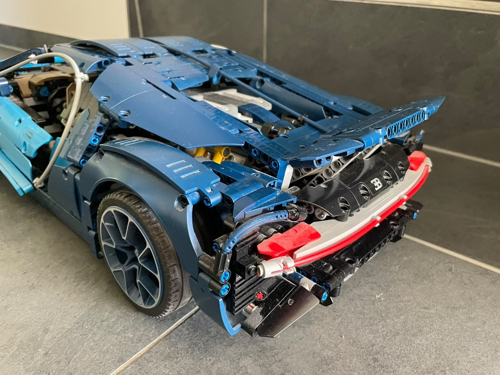 Lego Baukästen: 42083 Lego Bugatti Chiron – Gebraucht aus Illnau von Studer02