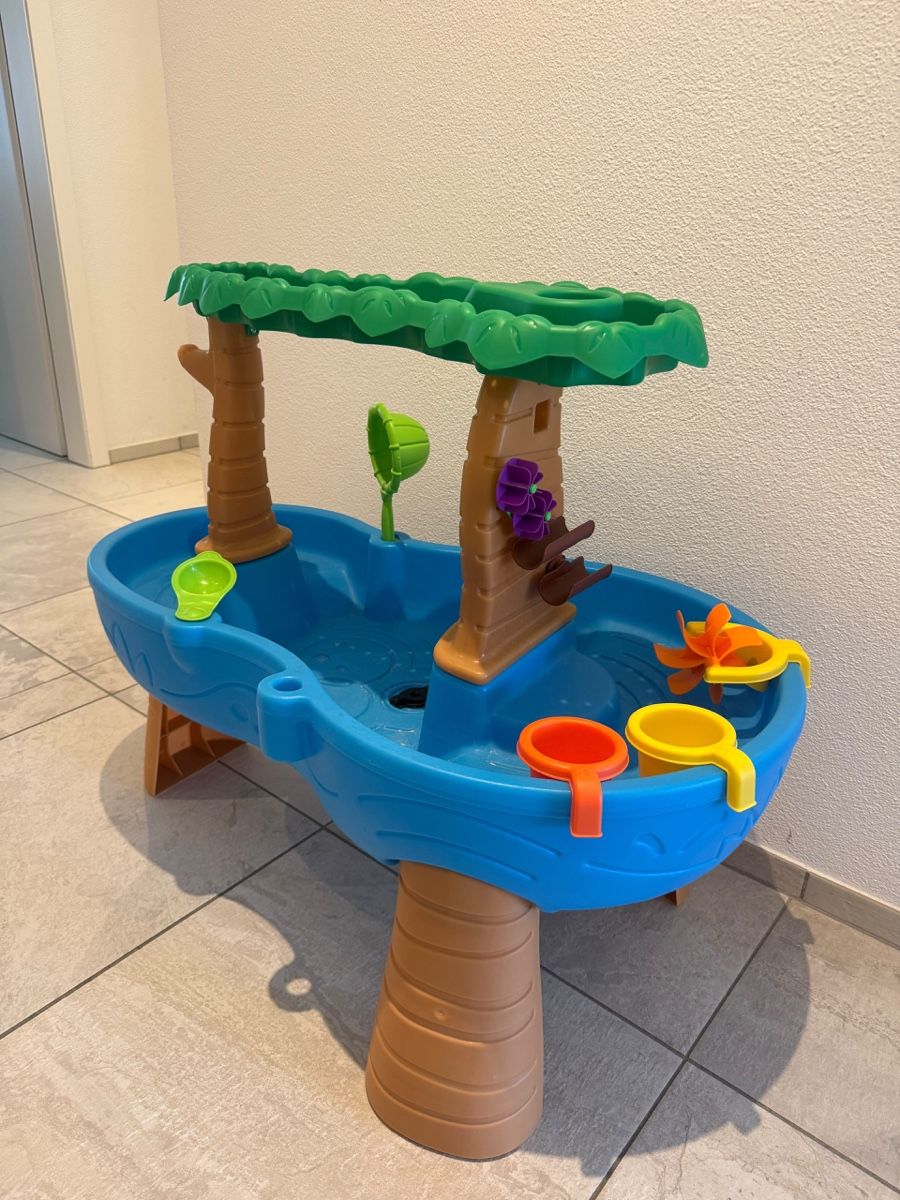 Giochi: Wassertisch mit Zubehör gebrauchter Zustand – Usato da Rothrist venduto da luc_8h5w 2