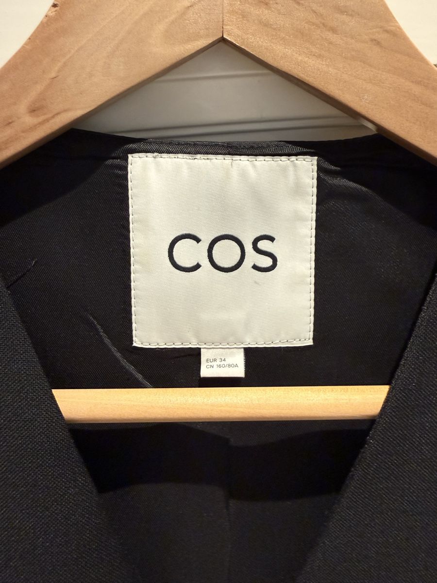 Cos Gilet & Giacche senza maniche: COS Black Wool Blend Vest, Size 34, Great Condition! – Nuovo (secondo la descrizione) da Zürich venduto da floridiablanca 1