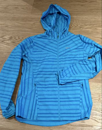 Nike Laufjacke Damen grün/blau Grösse M wenig gebraucht