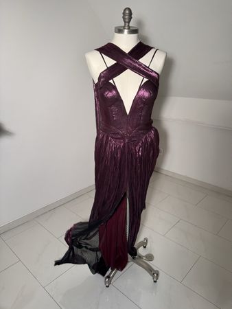Abendkleid metallic violett plissiert mit Schnürung