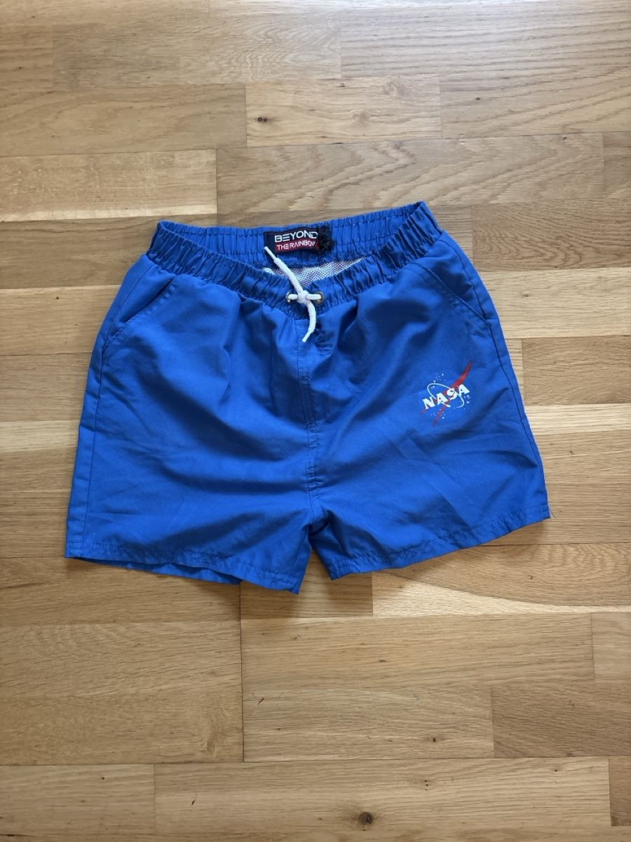 Lotti & Set di vestiti: Set leichte Sommer/Badehosen Junge Gr. 134 – Usato da Neuenegg venduto da recob 2