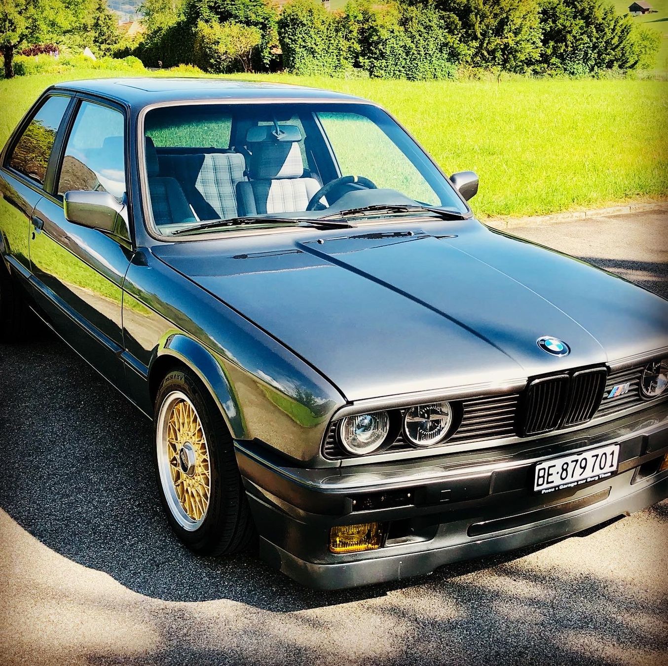 BMW Autos: BMW 320i E30 – D'occasion à Wattenwil par Aedu13 5