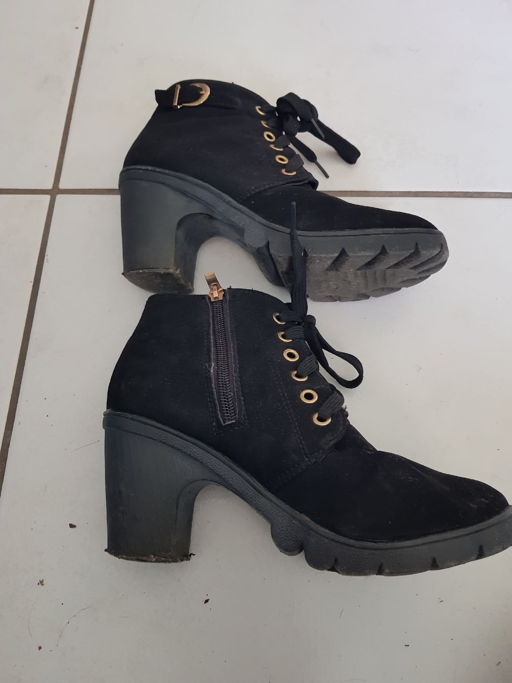Damenschuhe: bottine – Gebraucht aus Hermance von Triplebizzo 3